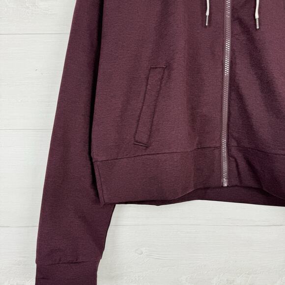 NEW Vuori Cropped Performance Full Zip‎ Hoodie Women XL Burgundy Soft Athleisure - Picture 5 of 16